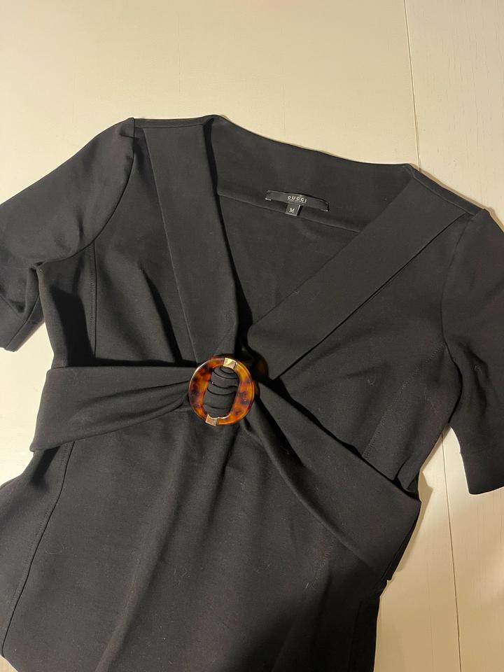 Черное платье Gucci