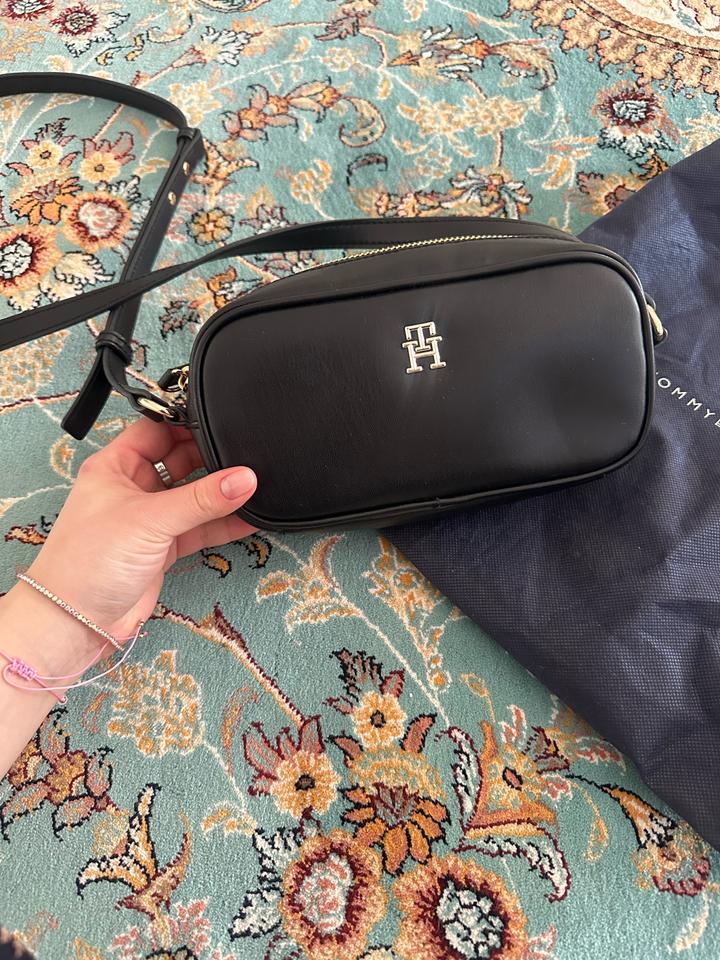 Сумка Tommy Hilfiger