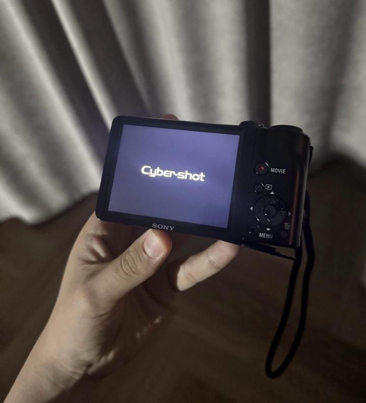 Камера фотоаппарат SONY cyber-shot/мыльница от СОНИ