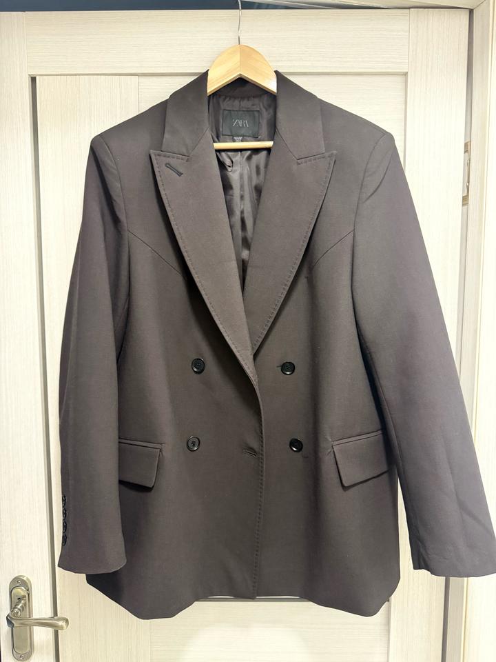 Коричневый пиджак Zara