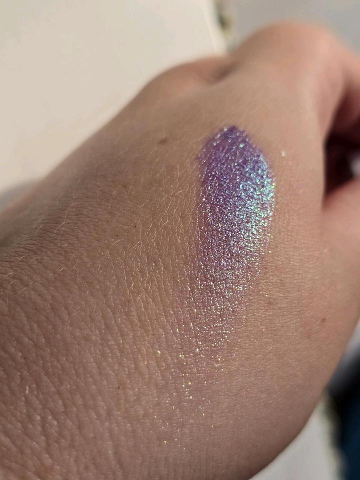 Clionadh Vibrant Multichrome Eyeshadow мультихромные тени