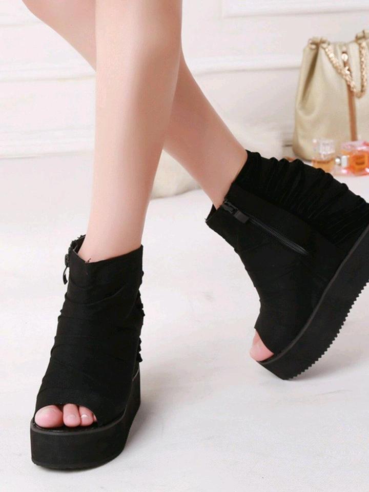 Новые ботильоны 37 р на платформе 12 см туфли ботинки черные с открытым носком