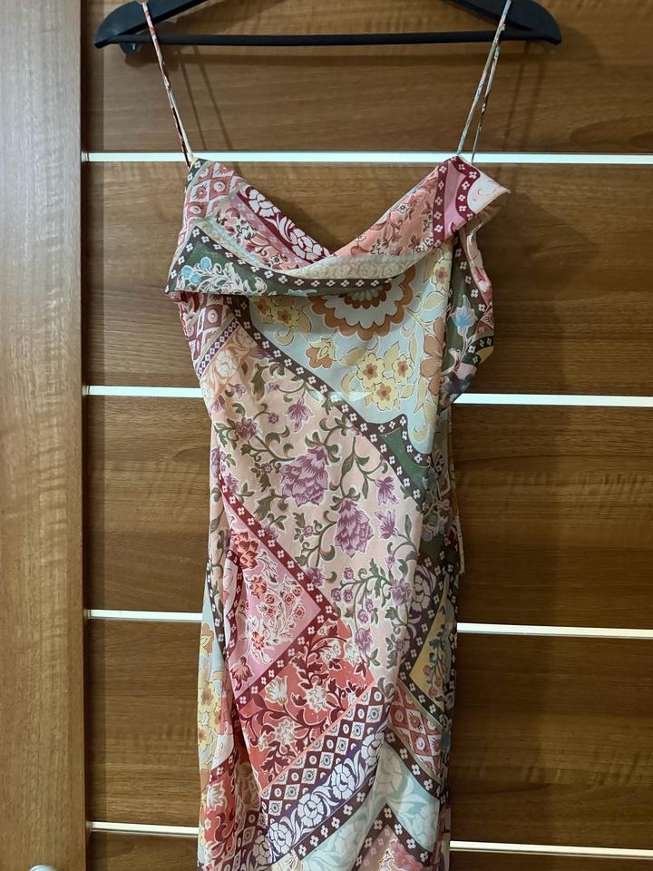 Платье Zara