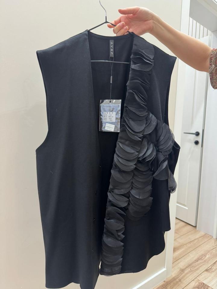 Продам желетку