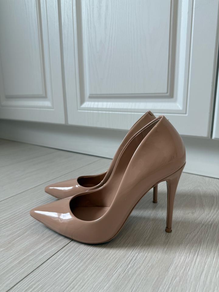 Бежевые туфли ALDO