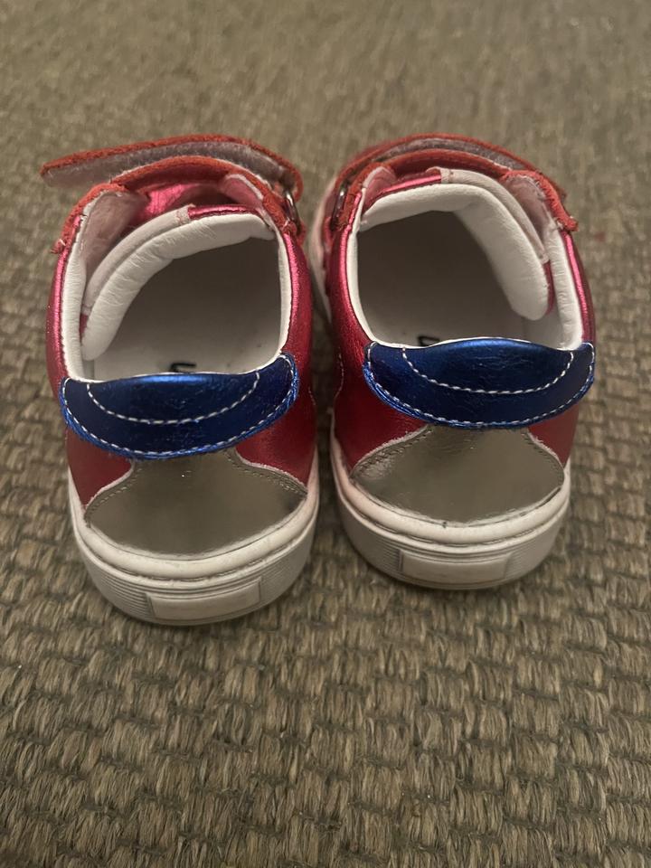 Кожаные детские кеды