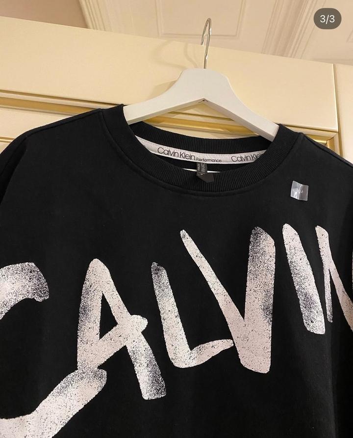 НОВЫЙ свитшот Calvin Klein