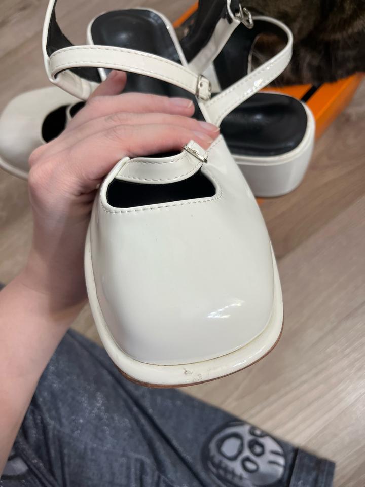 Туфли женские лаковые