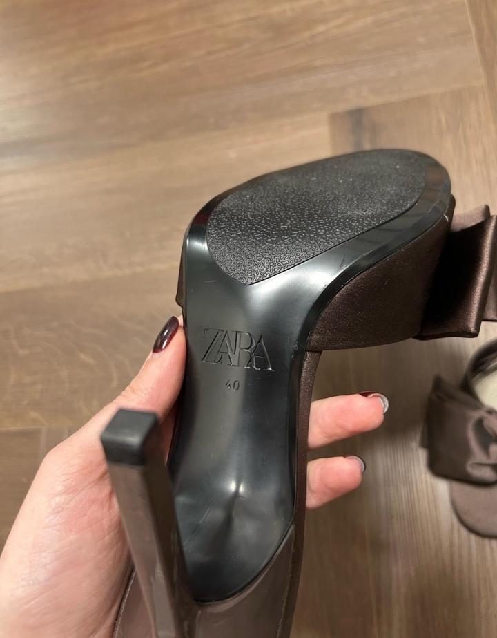 Босоножки Zara