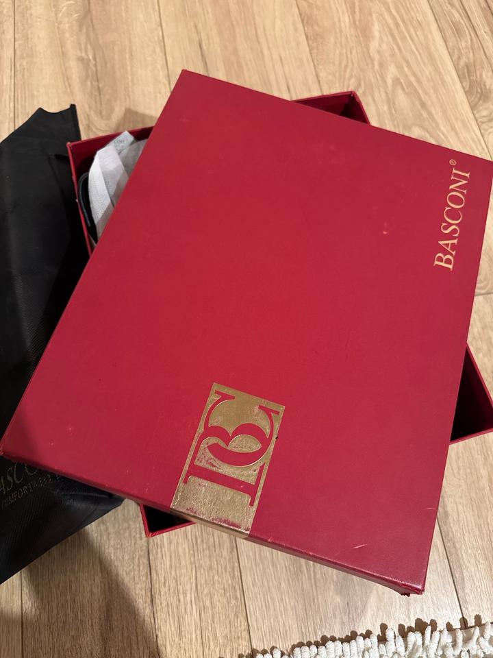 Демисезонные ботфорты от Basconi