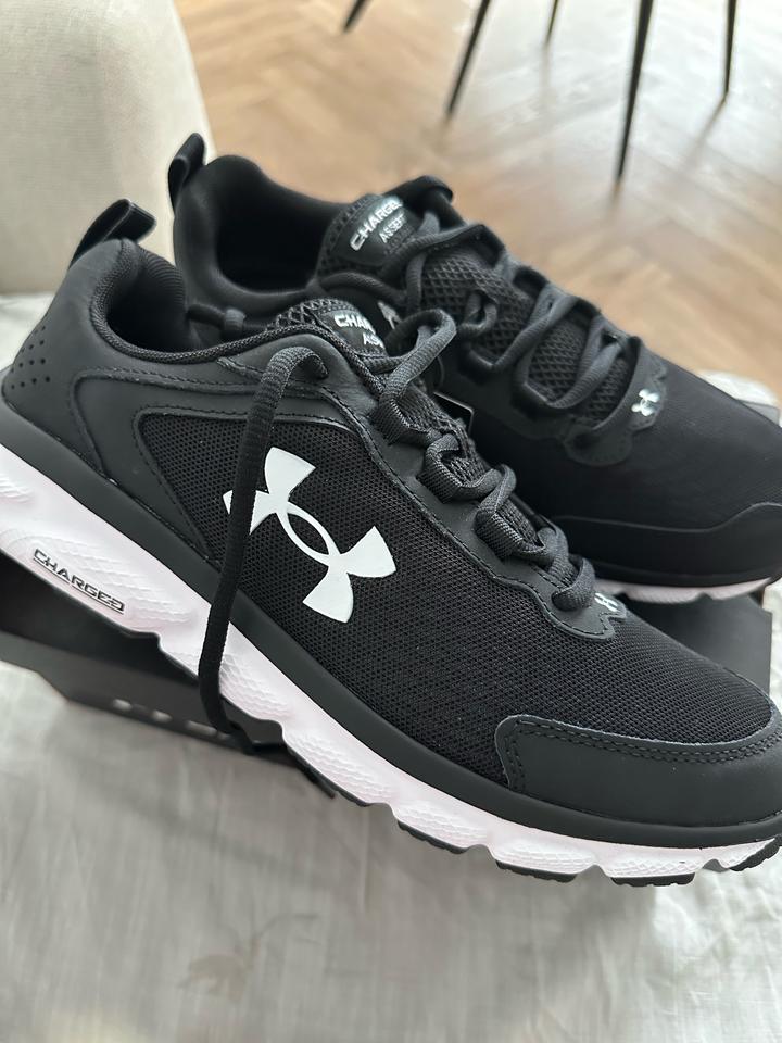 Кроссовки Under Armour