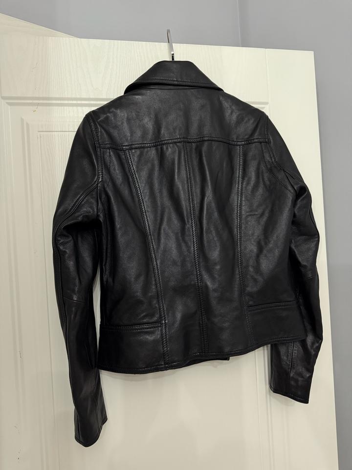Massimo dutti кожанка
