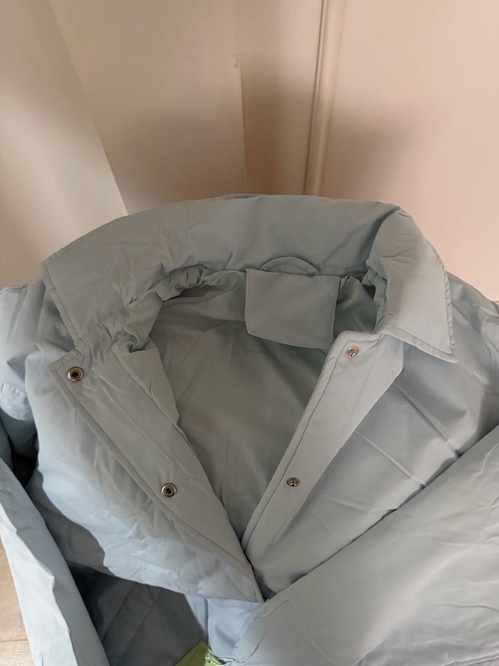 Куртка голубая