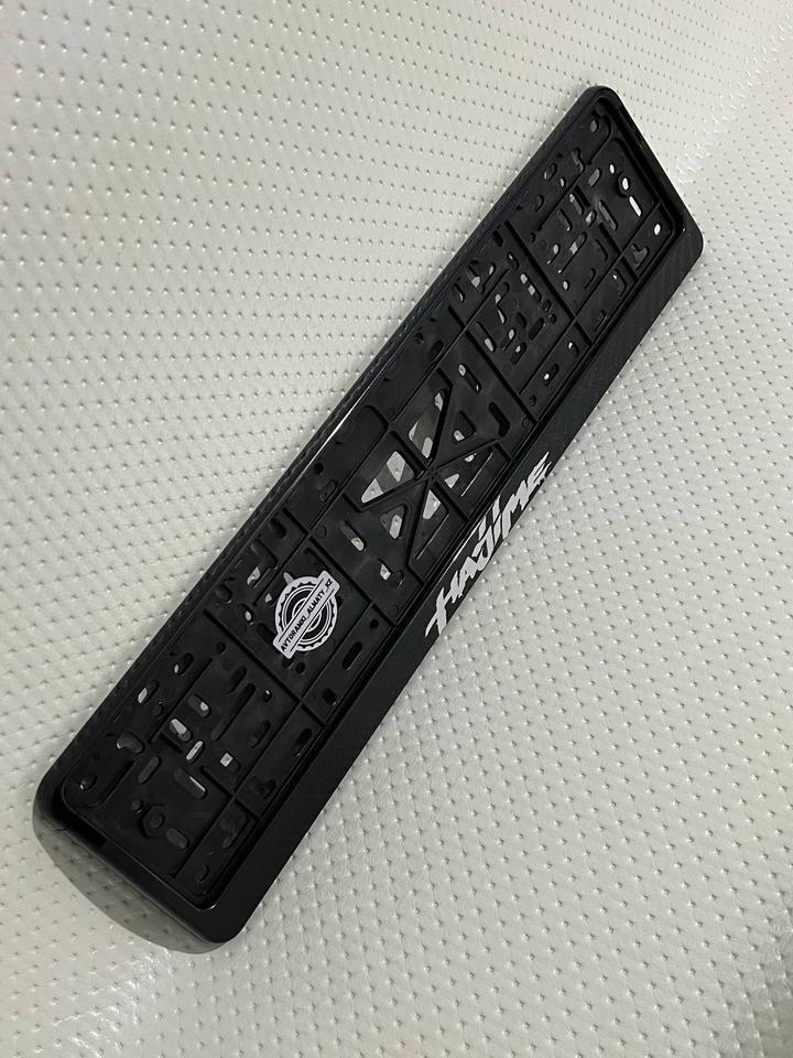 Авторамка “Hajime”