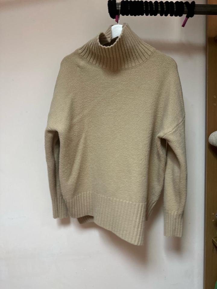 Свитер Gaissina