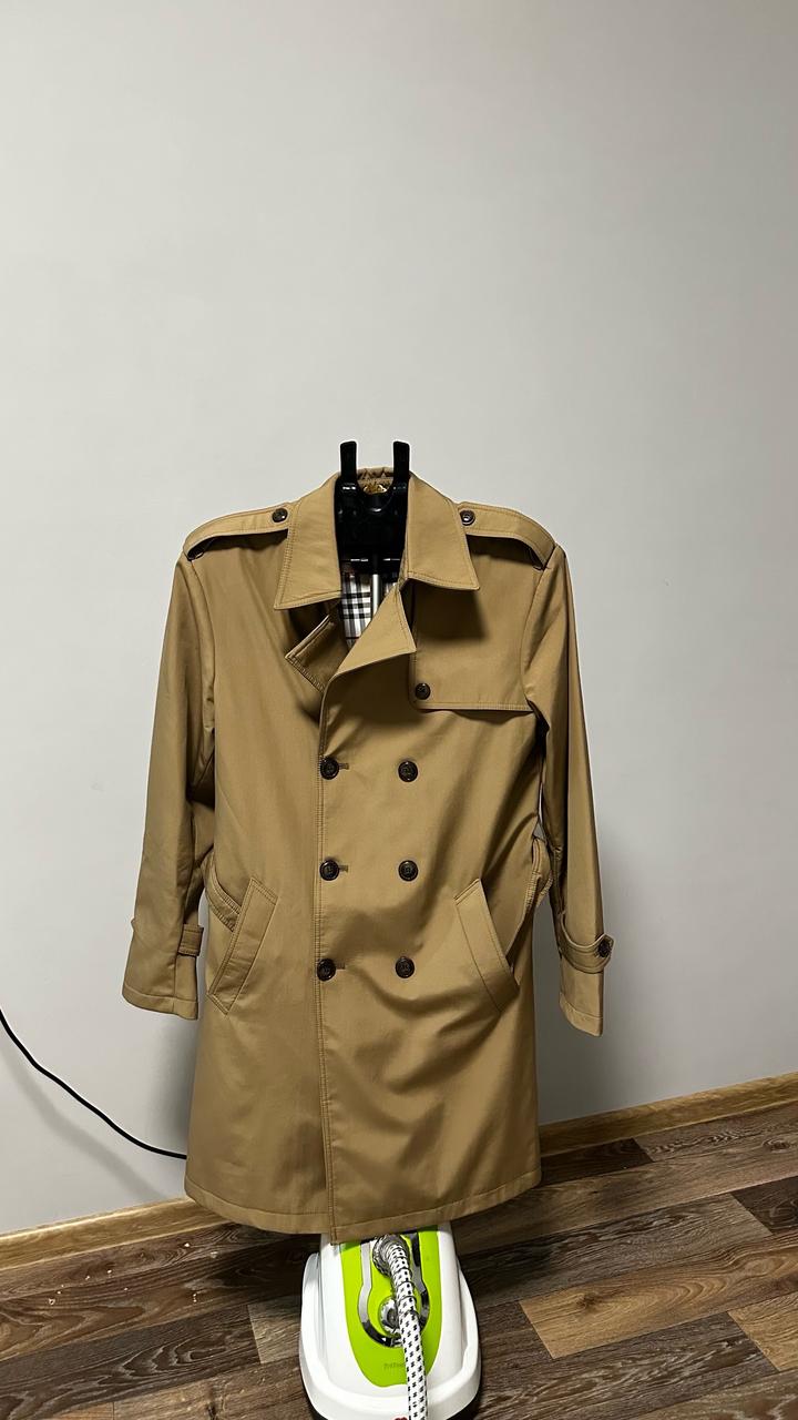 Тренч в очень хорошем состоянии