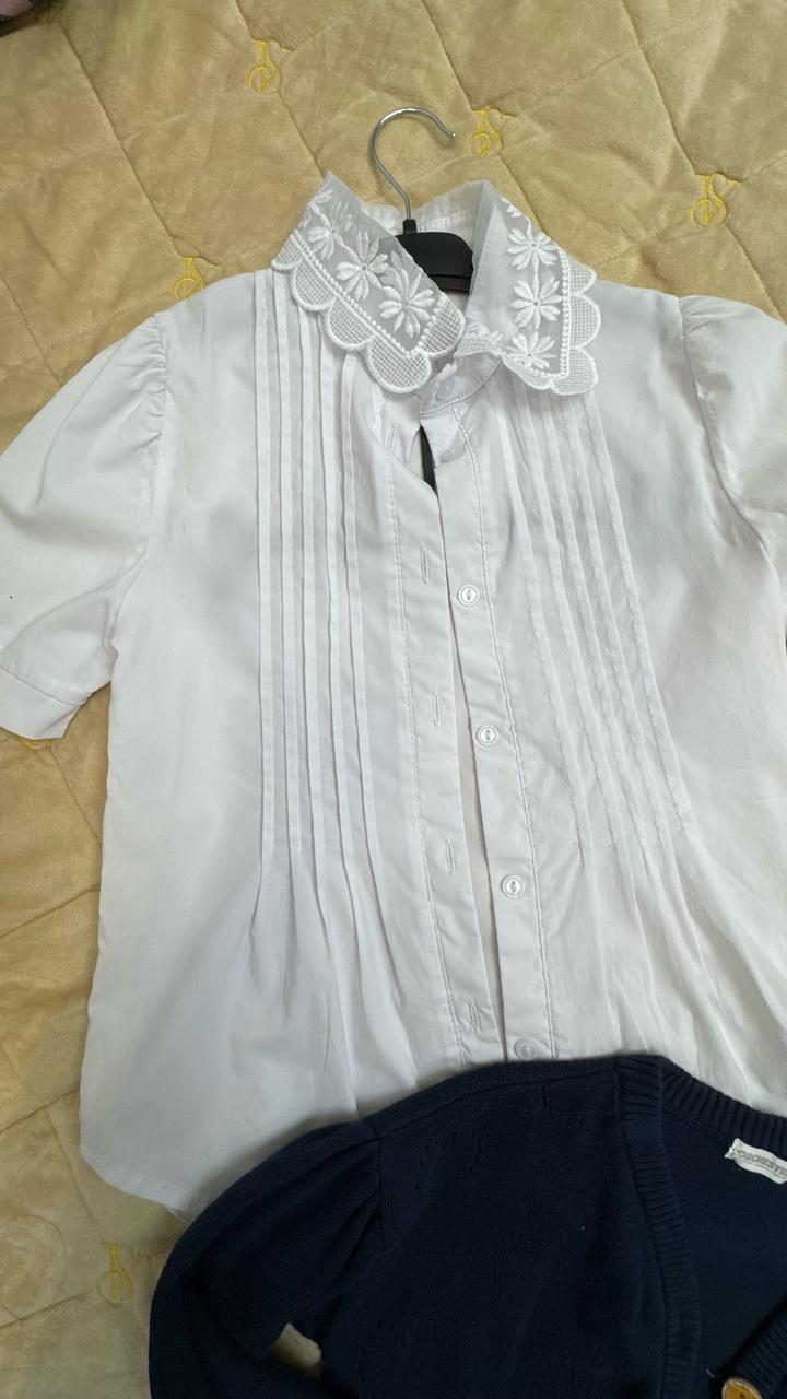 Блуза кофта .