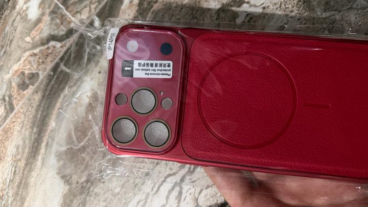 Чехол на iPhone 17 pro max