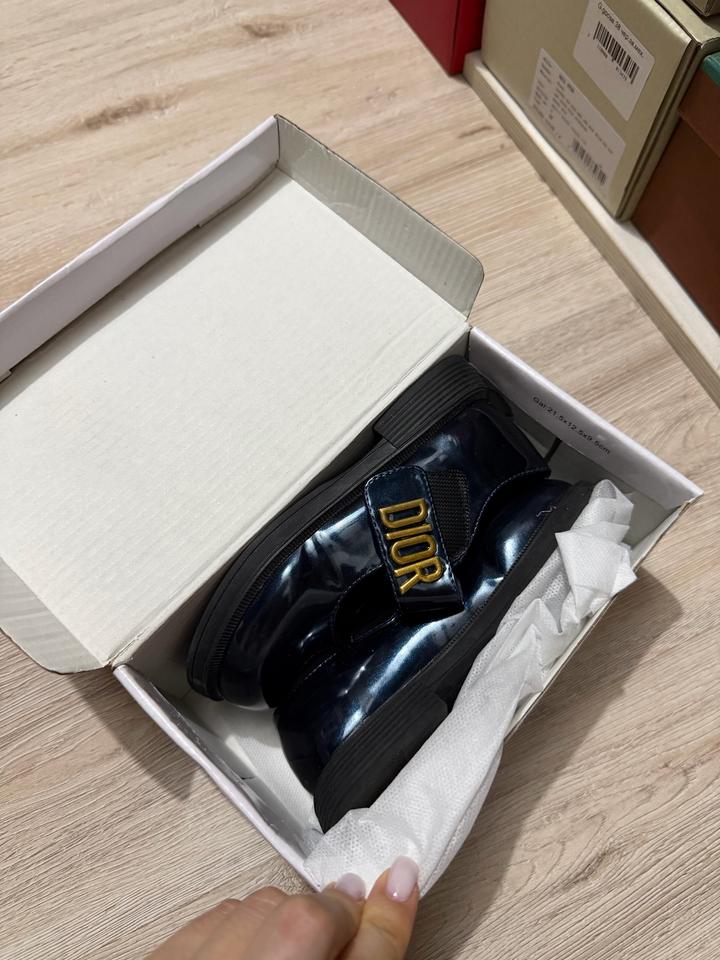 Детские туфли