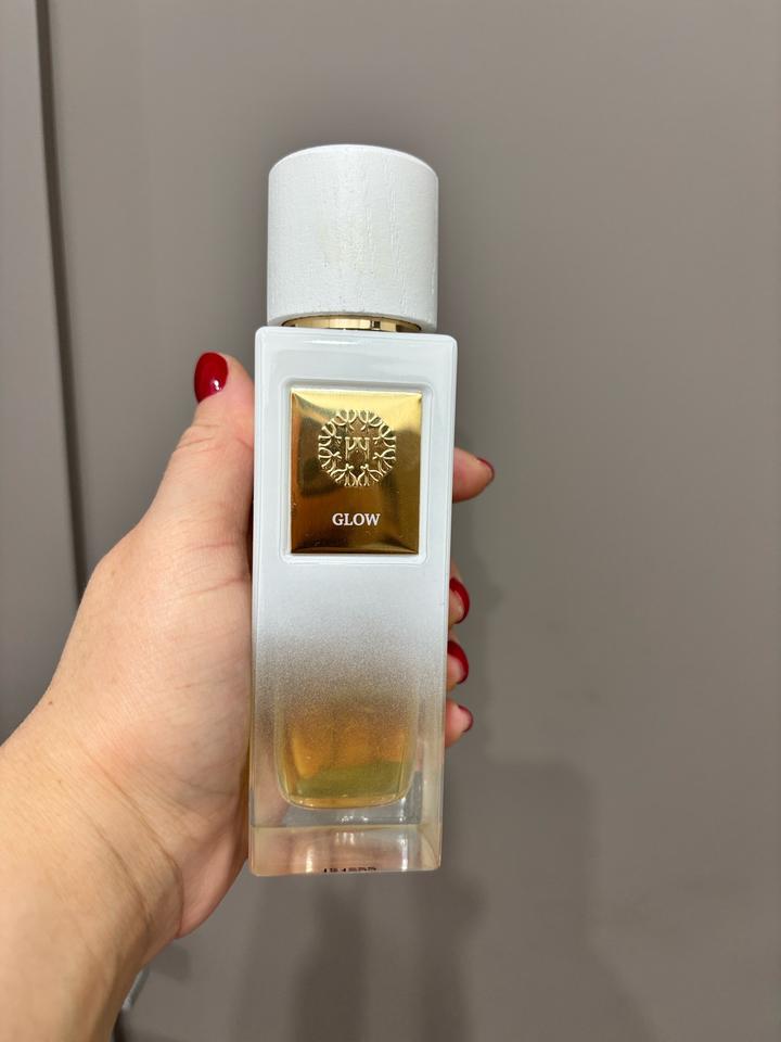 Продам , не хватает 15 -20 мл