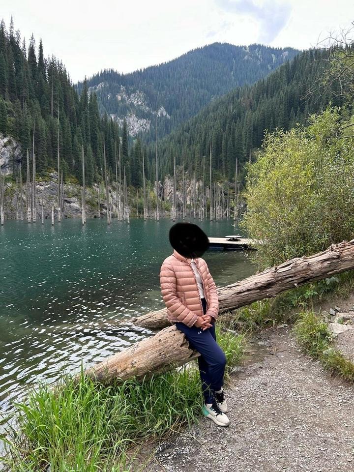 Весенняя куртка Twinset, пух