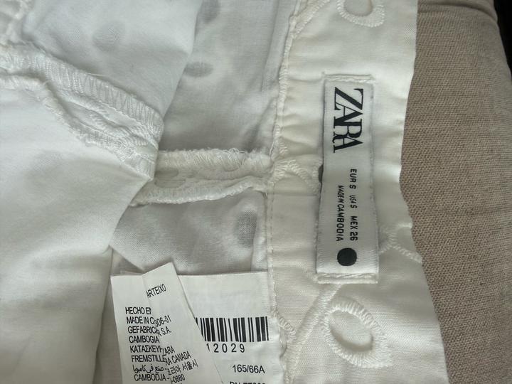 Белые шорты ZARA