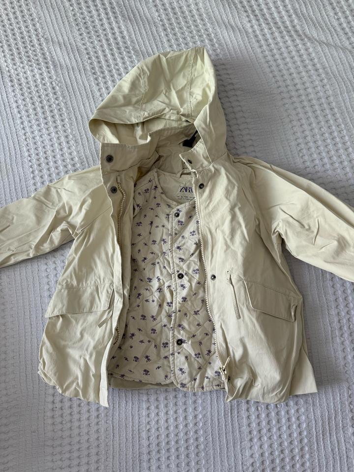 Плащ + жилетка 2 в 1