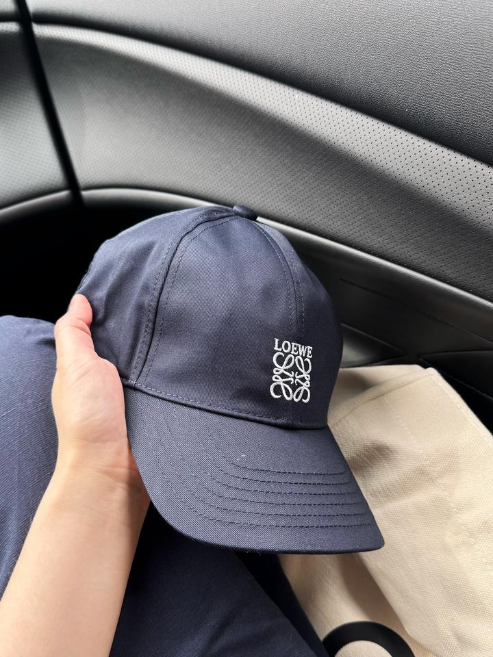Кепка LOEWE