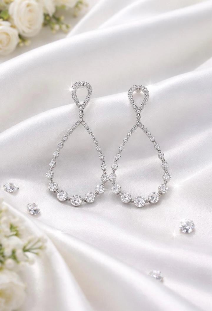 Новые, нарядные серьги