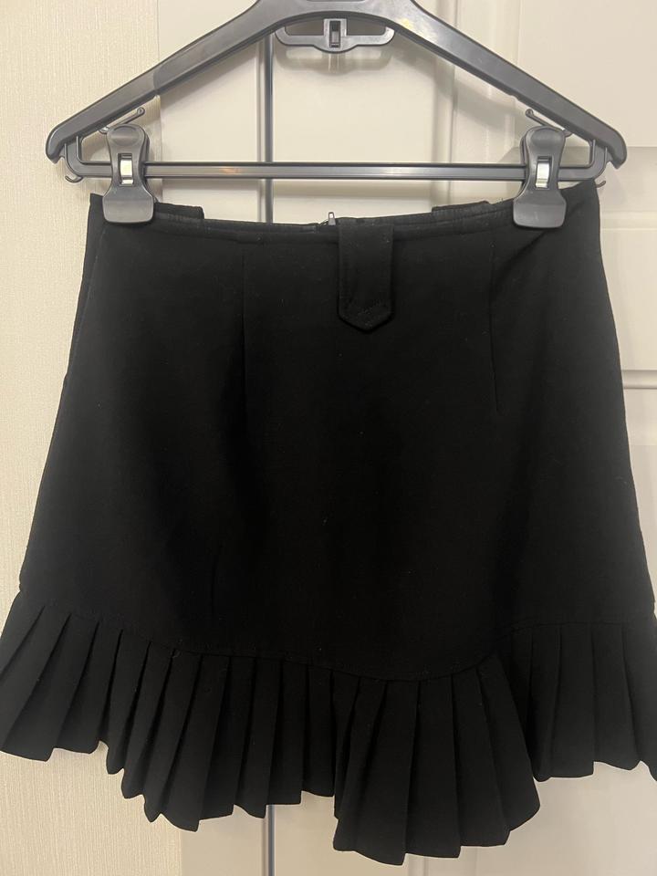 Короткая юбка