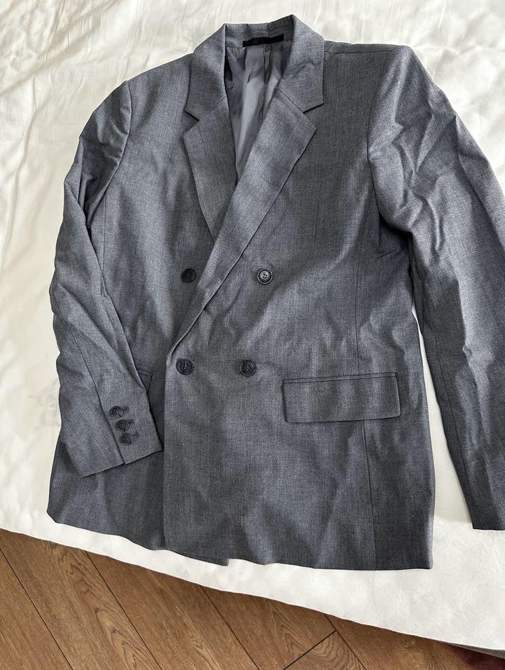 Костюм деловой Uniqlo (пиджак, брюки)