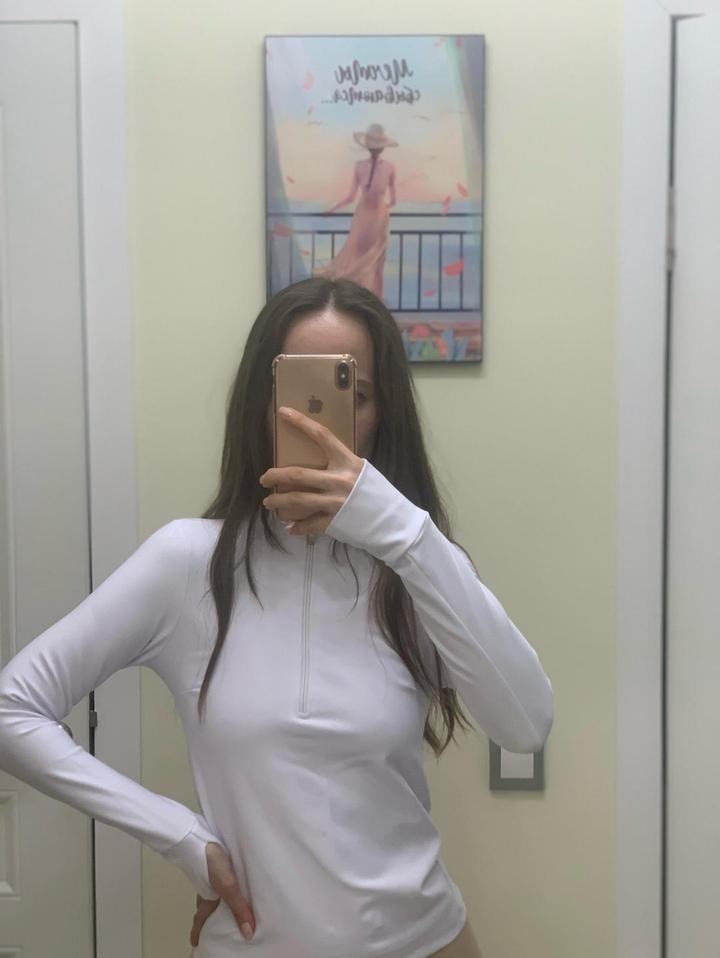 Спортивный топ рашгард
