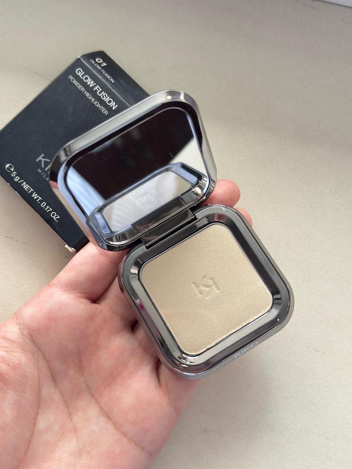 KIKO MILANO glow fusion powder highlighter