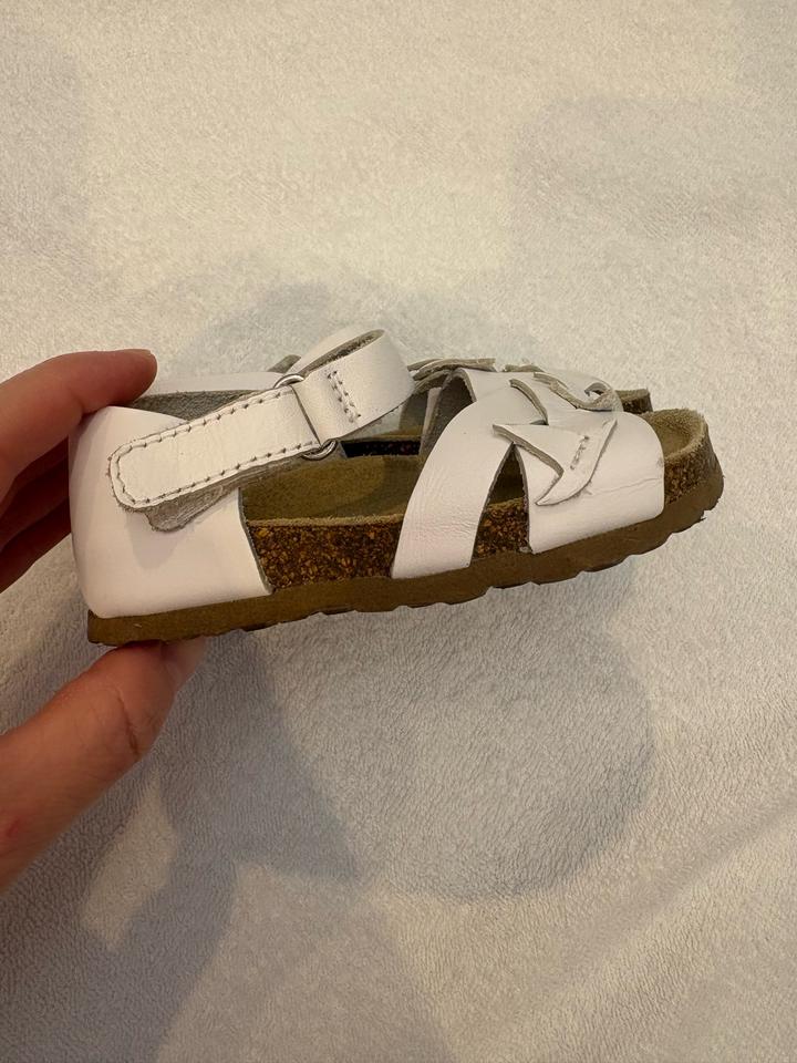Сандали ZARA