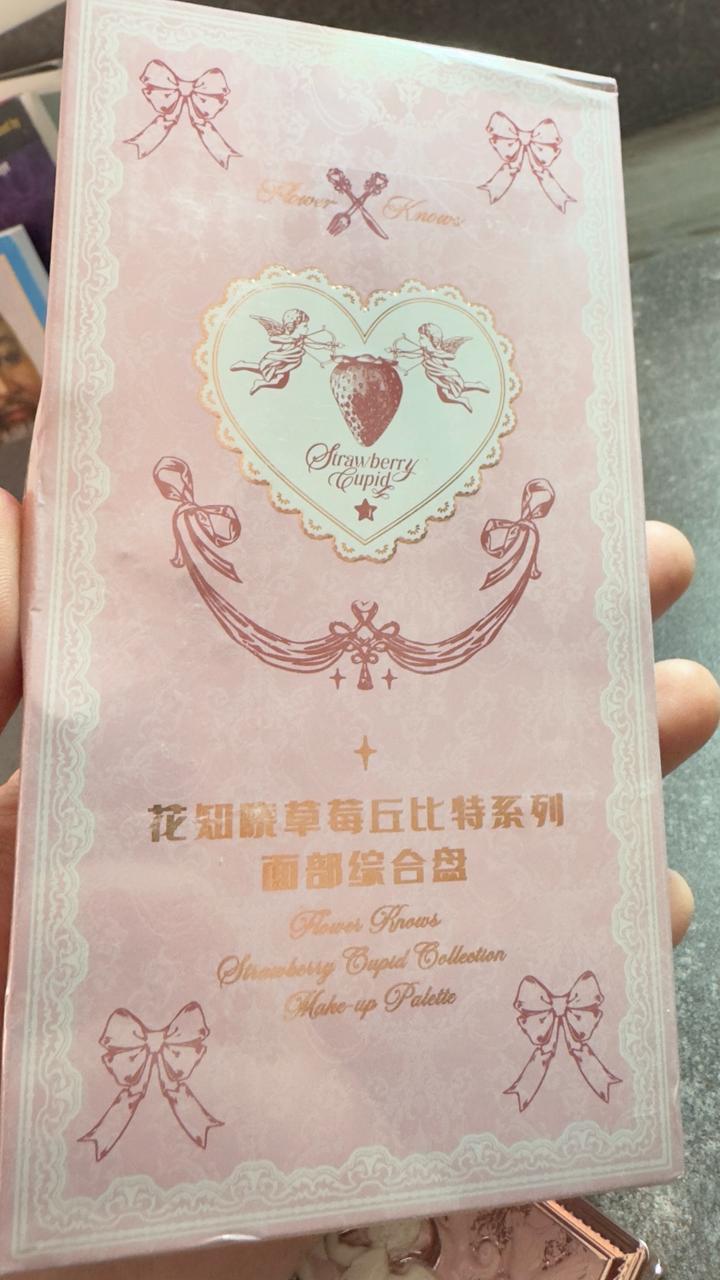 Flower knows 02 Cupid палетка клубничный купидон