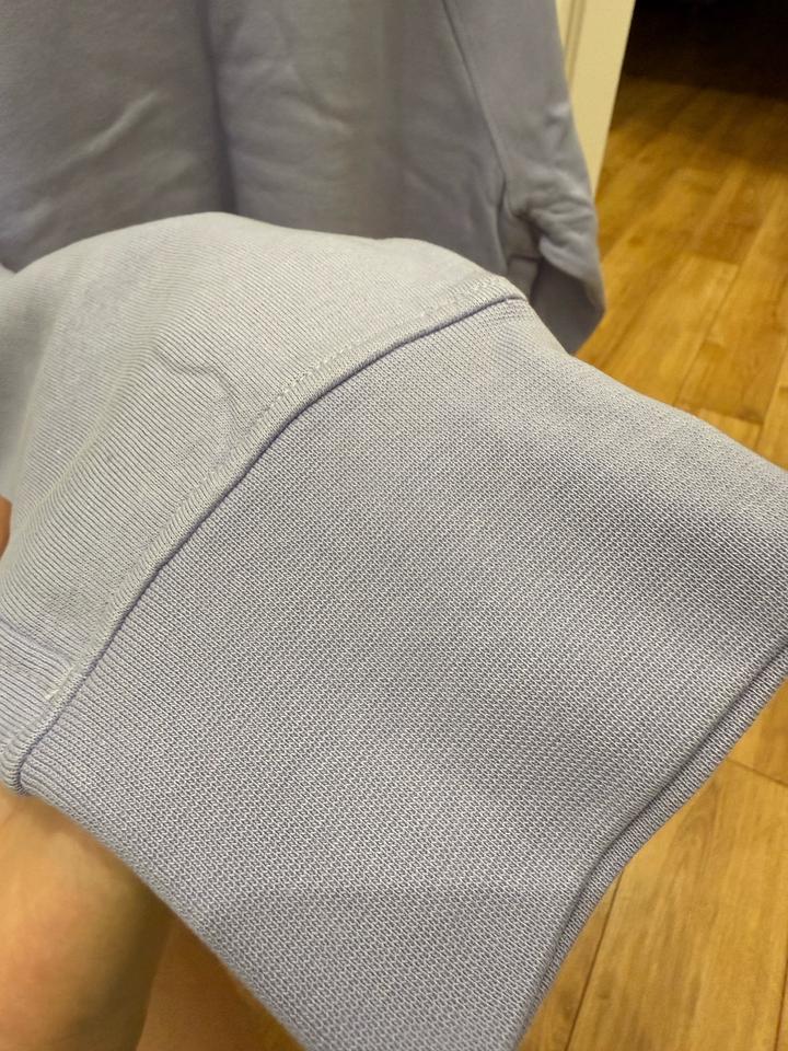 Свитшот лиловый Arket