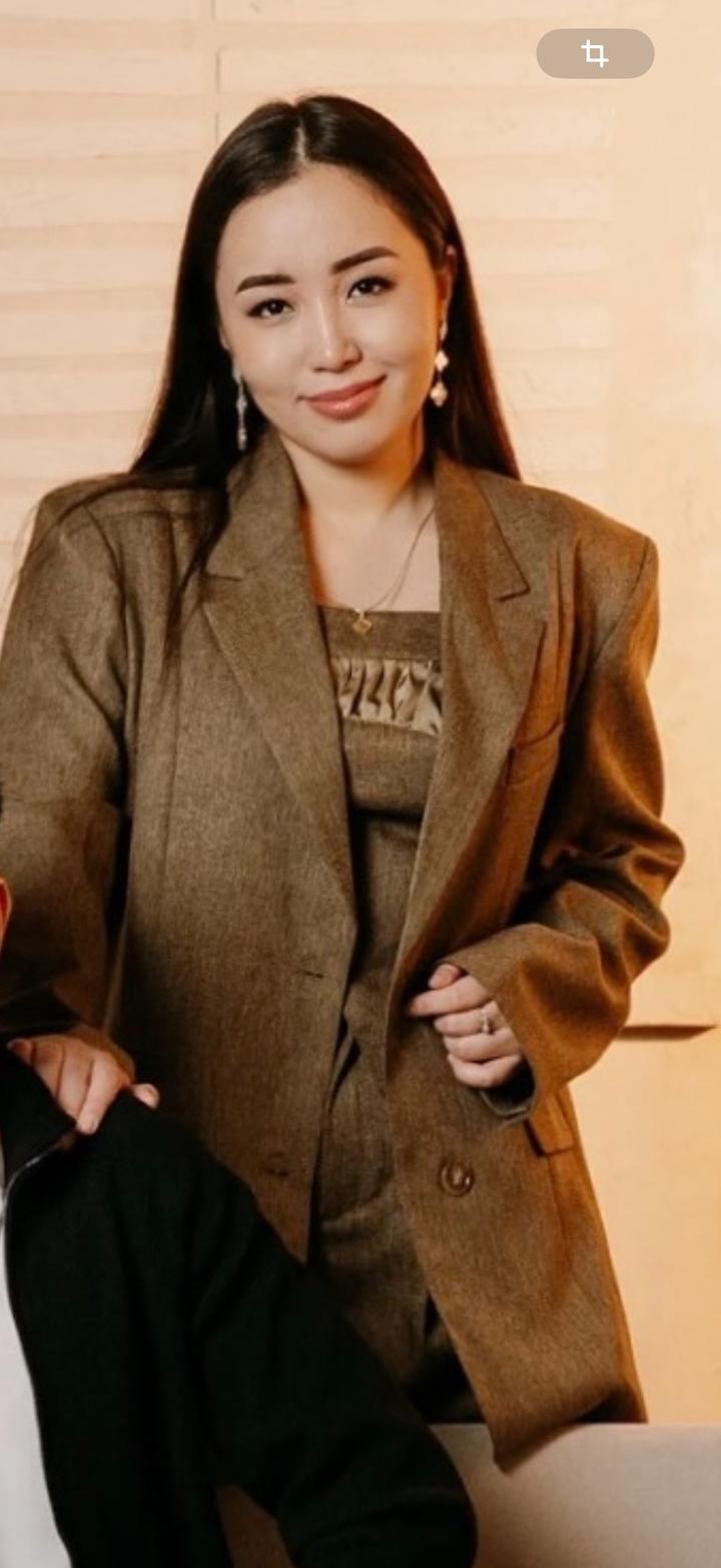 Брючная тройка от Weeknd