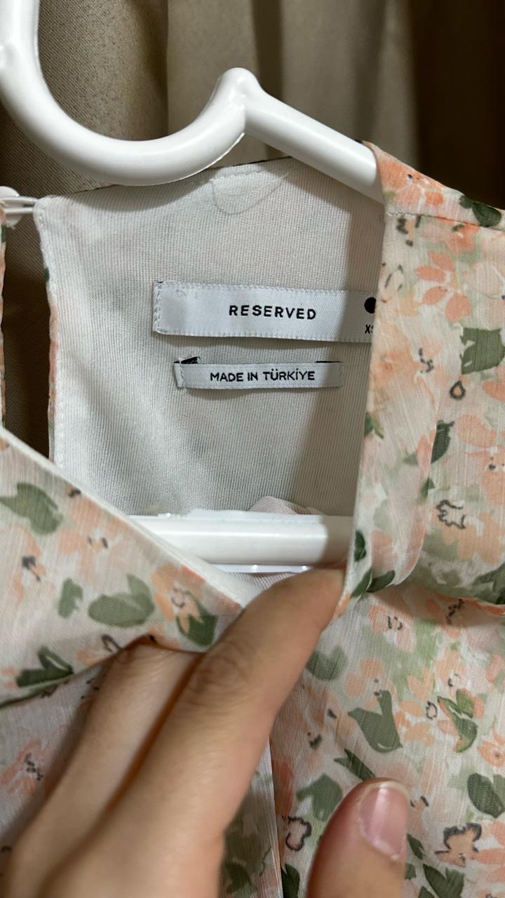 летнее платье с цветочками RESERVED