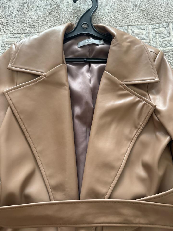 Тренч от LICHI