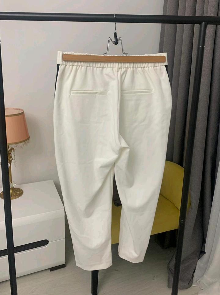 Брюки Zara