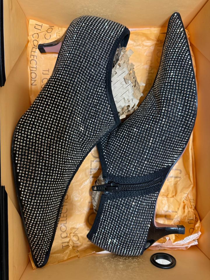 Туфли Zara со стразами