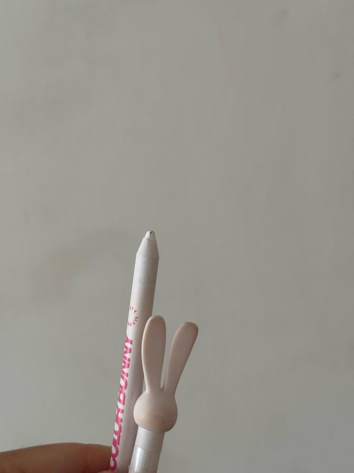 карандаш белый