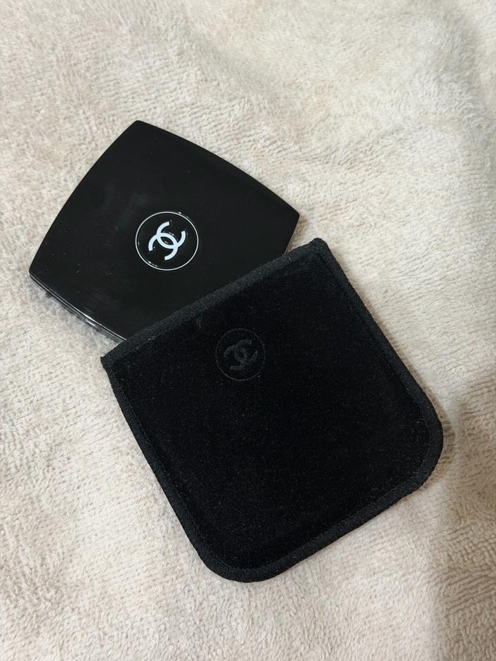 Chanel mirrow