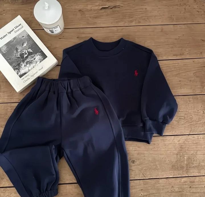 Новый костюм 120рр