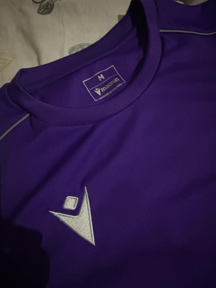 спортивная футболка macron