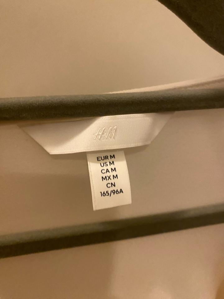 Белый топ от H&M