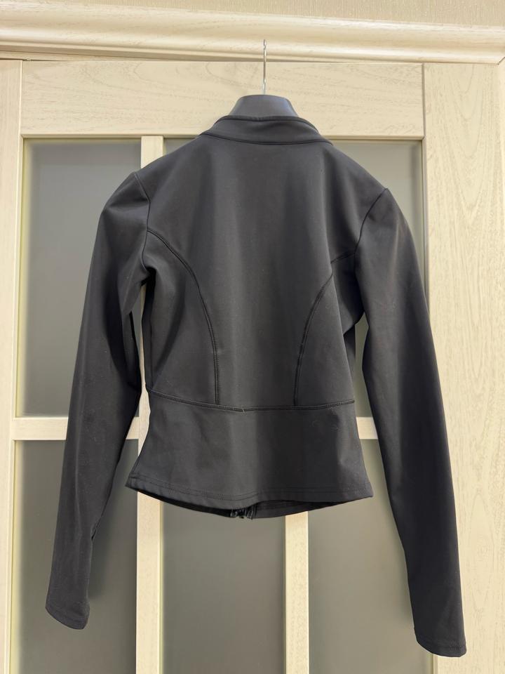 Черный рашгард