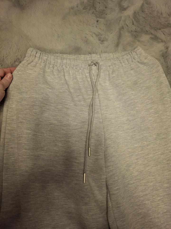 Брюки спортивные