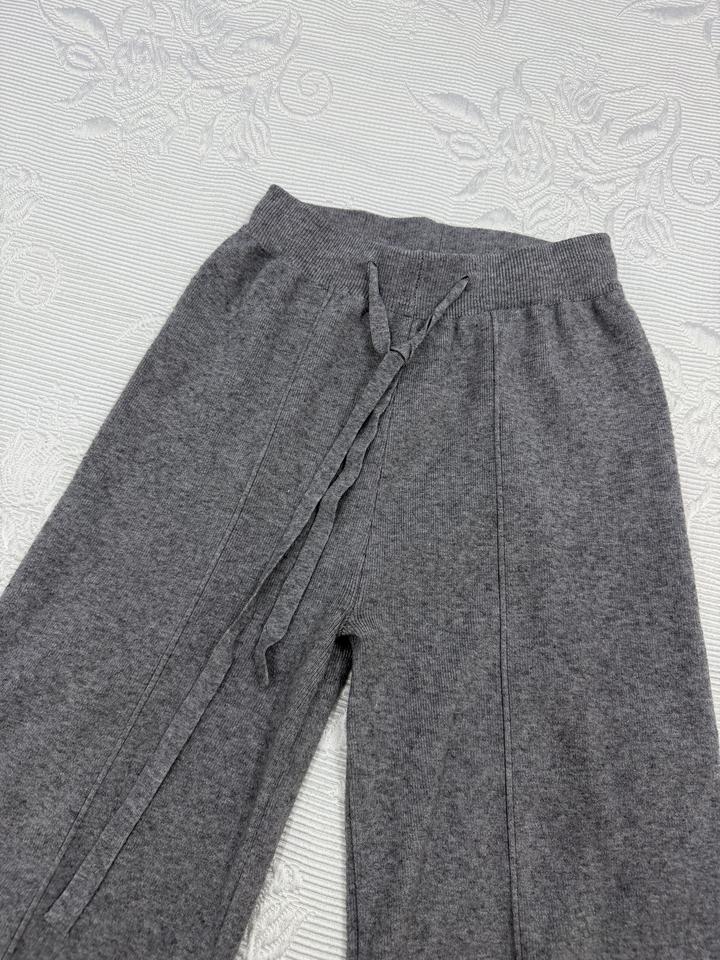 Серая двойка трикотаж брюки палаццо верх на замке размер S