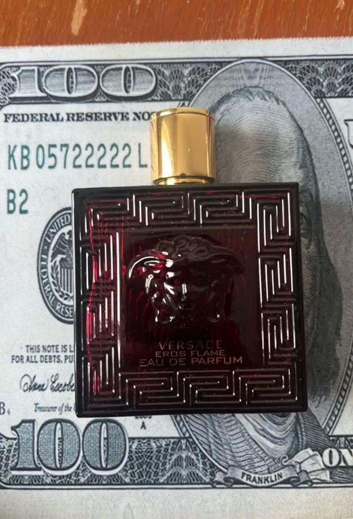 Версачи Эрос